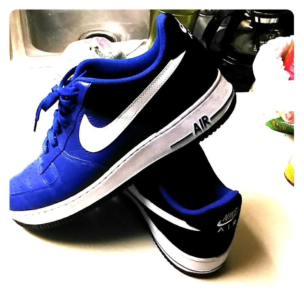 Nike Air. Mens 12